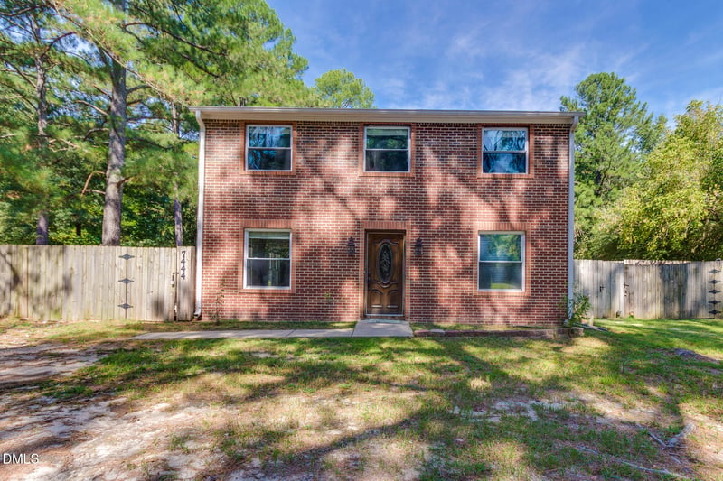 7444 Berkshire Downs Dr, Raleigh, NC 27616