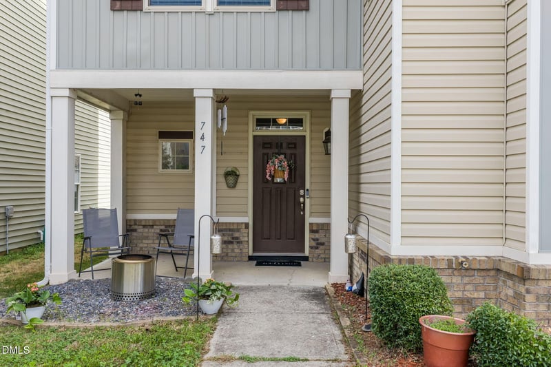 747 Keystone Park Dr, Morrisville, NC 27560
