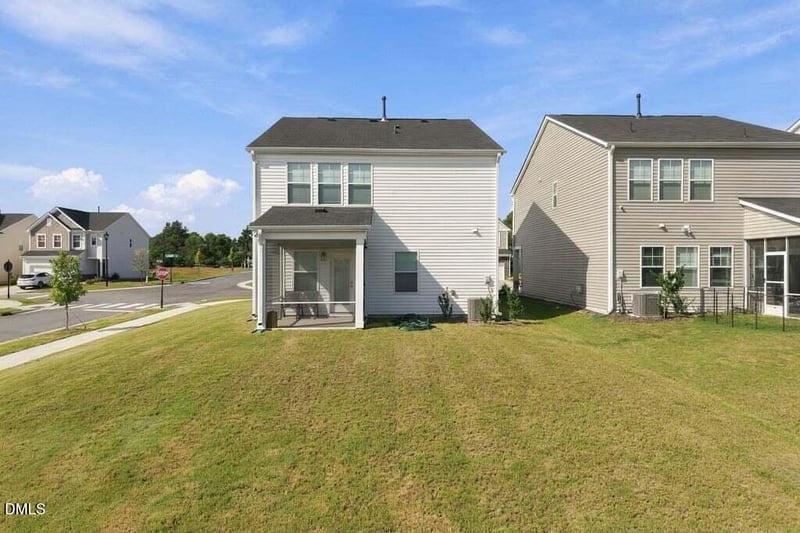 749 Cainhoy Ct, Zebulon, NC 27597
