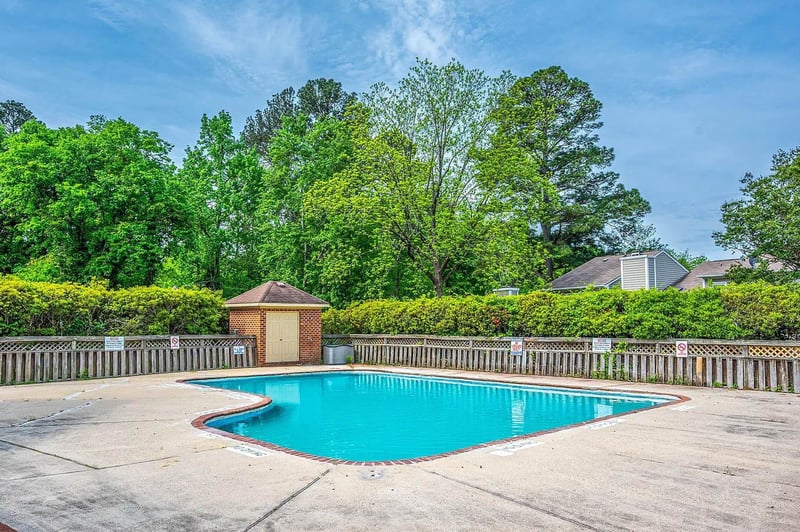 75 Forest Oaks Dr, Durham, NC 27705