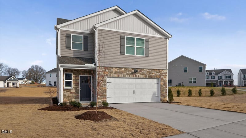 75 Green Laurel Dr, Angier, NC 27501