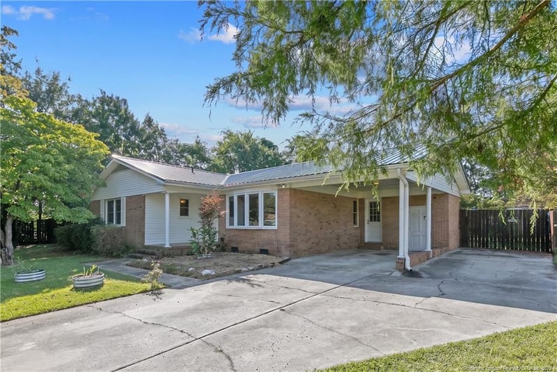 7509 Bridgeman Dr, Fayetteville, NC 28303