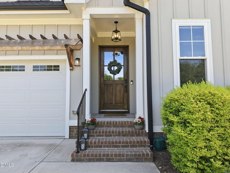 7524 Pinecrest Rd, Raleigh, NC 27613