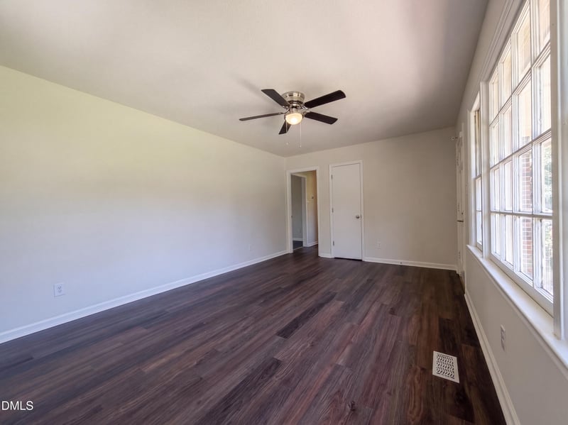 7539 Overbrook Dr, Fayetteville, NC 28303
