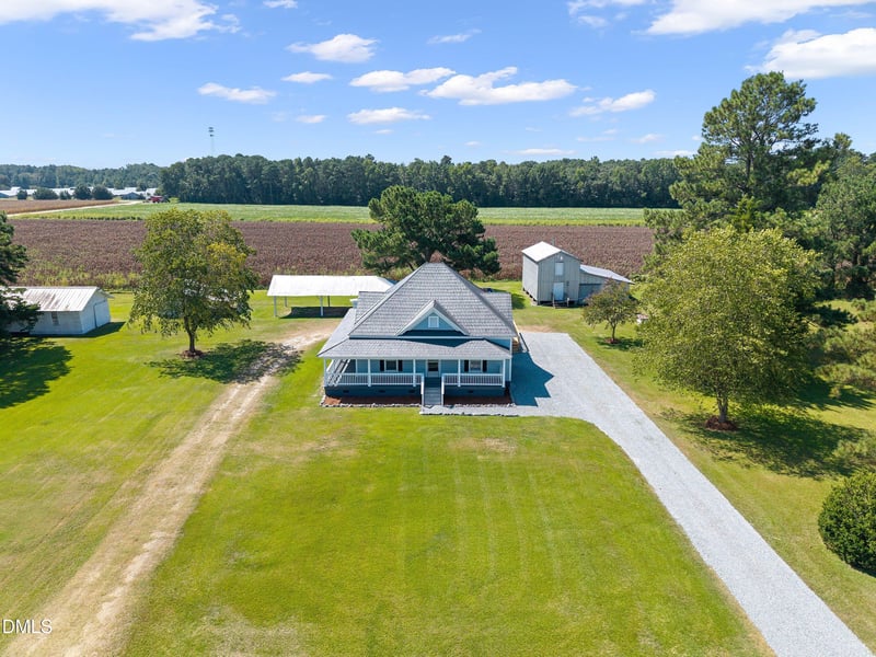 754 5 Points Rd, Benson, NC 27504