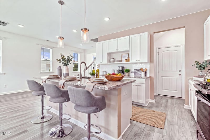 755 Creekway Dr, Fuquay Varina, NC 27526