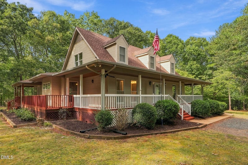 757 Turtle Creek Dr, Pittsboro, NC 27312