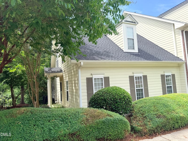 758 Parkside Townes Ct, Wake Forest, NC 27587