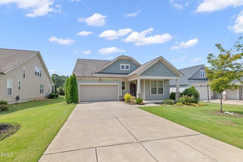 77 Carbone Ln, Clayton, NC 27527
