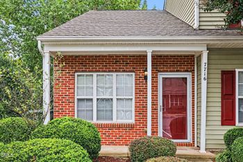 7716 River Field Dr, Raleigh, NC 27616