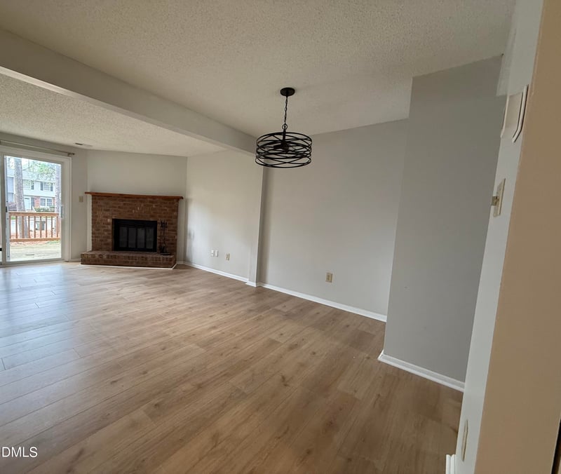 7721 Kingsberry Ct, Raleigh, NC 27615