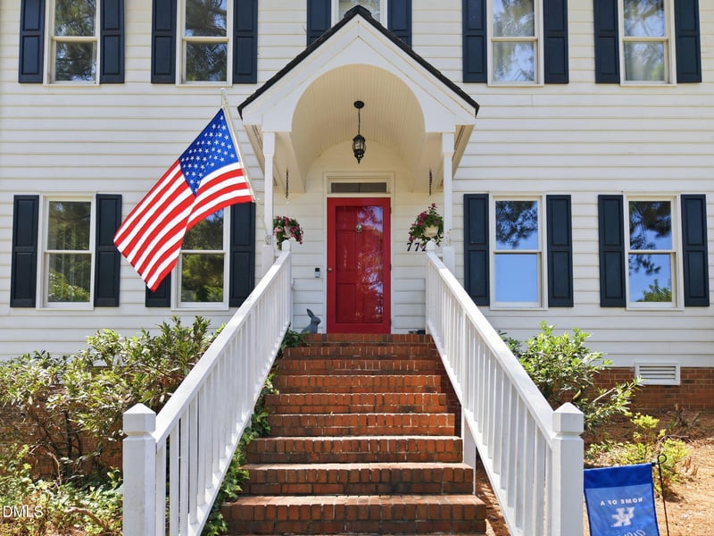 7721 Sutcliffe Dr, Raleigh, NC 27613
