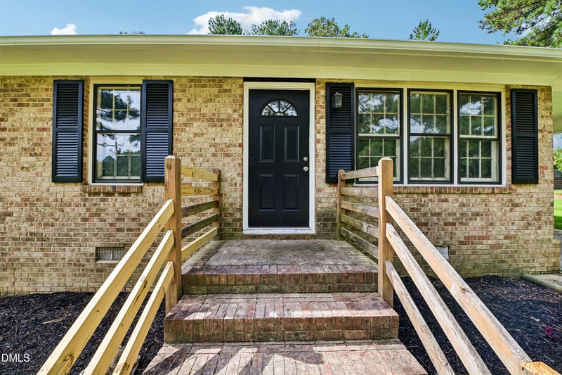 7724 Roberts Rd, Wendell, NC 27591