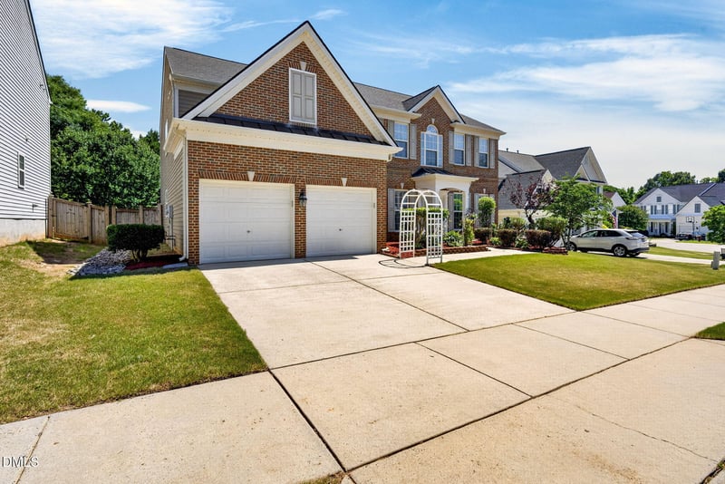 7733 Silver View Ln, Raleigh, NC 27613