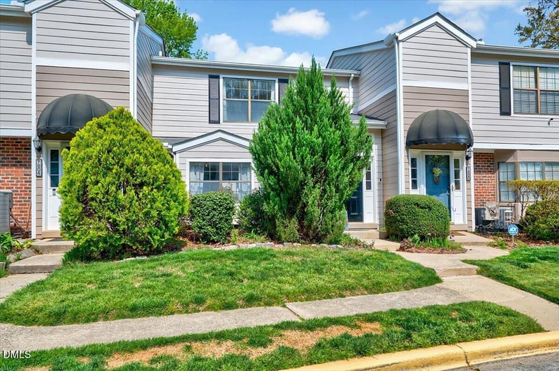 7802 Falcon Rest Cir, Raleigh, NC 27615