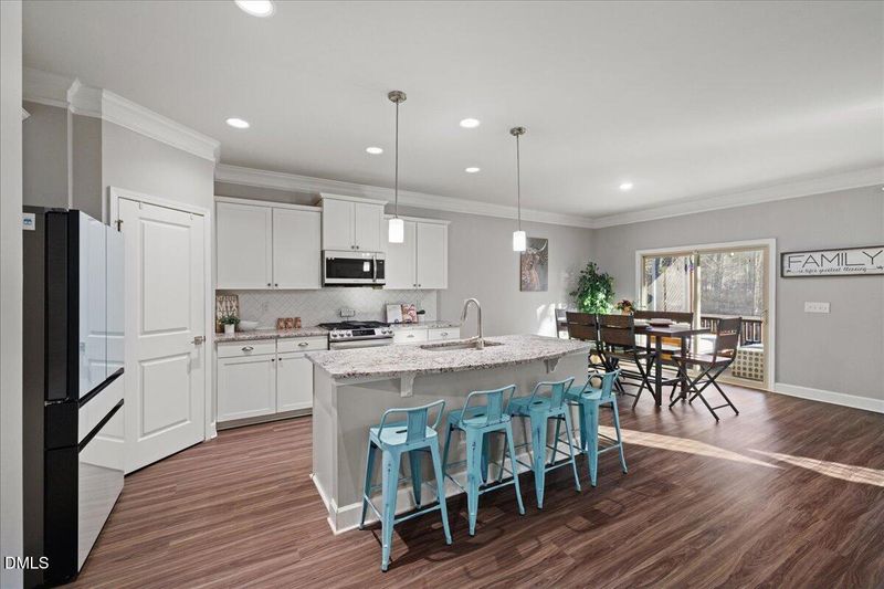 7804 Charters End St, Willow Springs, NC 27592