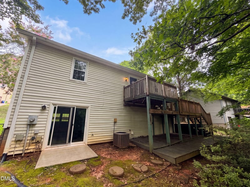 7816 Foxwood Dr, Raleigh, NC 27615