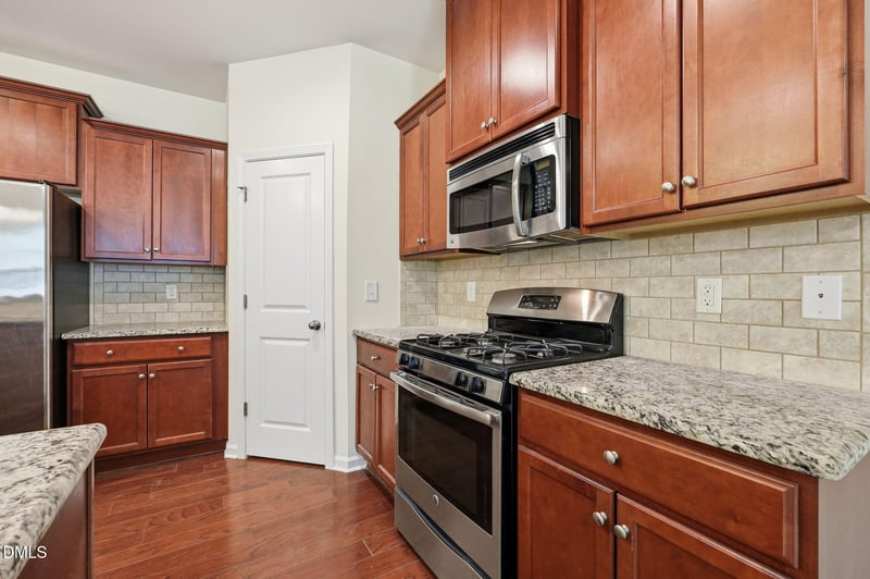 8 Bogie Ct, Durham, NC 27705