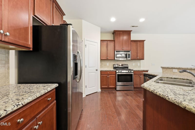 8 Bogie Ct, Durham, NC 27705