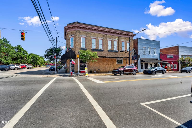 8 N Broad St E, Angier, NC 27501