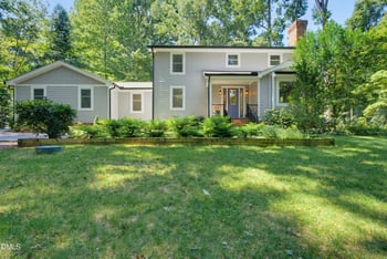 8 Sedgewood Rd, Chapel Hill, NC 27514