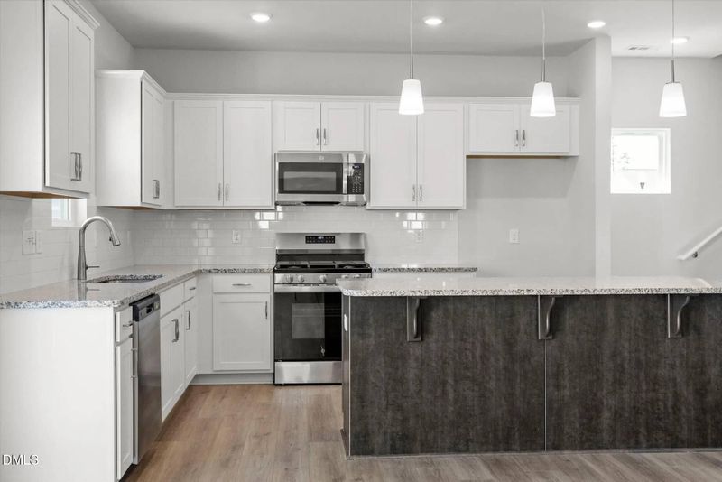 8 Silverbell Ct, Youngsville, NC 27596