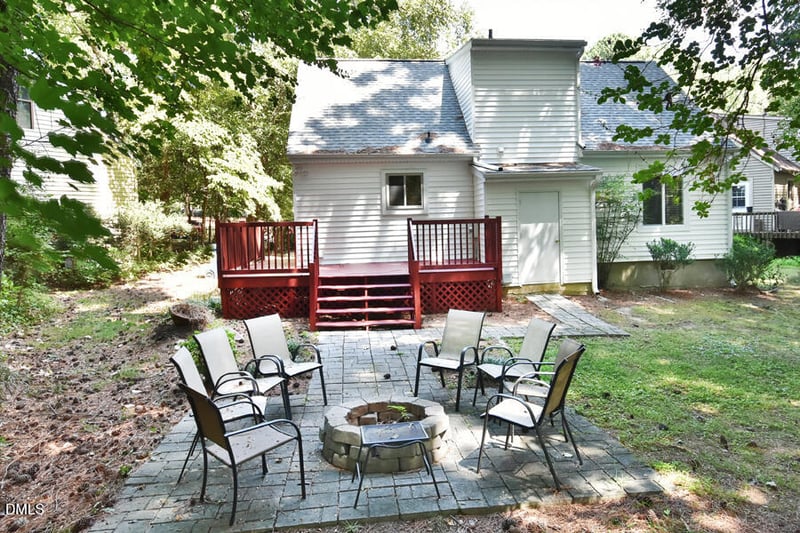 8 Tiffany Pl, Durham, NC 27705