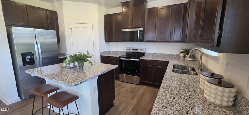 80 Spy Glass Dr, Fuquay Varina, NC 27526