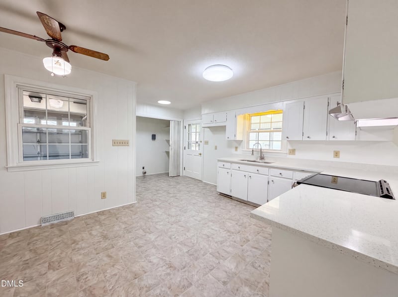 800 Lucas St, Erwin, NC 28339