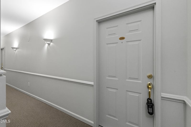 800 Moratuck Dr #206, Raleigh, NC 27604