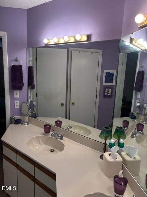 8003 Grey Oak Dr, Raleigh, NC 27615