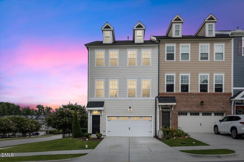 801 Grafton Peak Ln, Apex, NC 27523