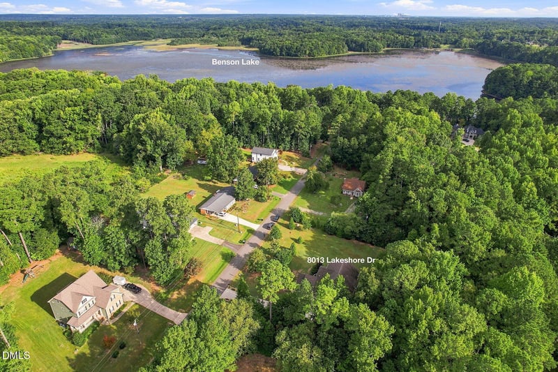 8013 Lakeshore Dr, Garner, NC 27529