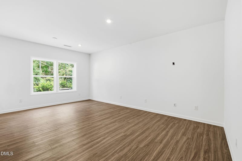 803 Oak Center Dr, Raleigh, NC 27610