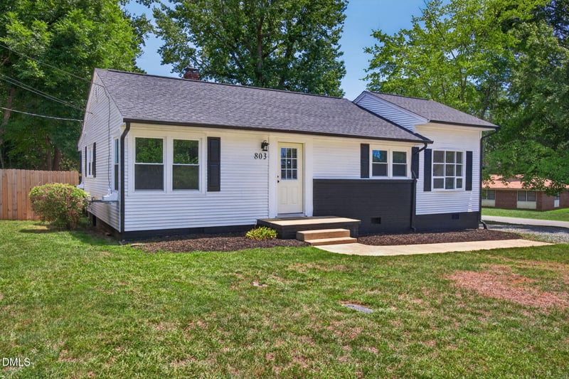 803 Oakley St, Graham, NC 27253