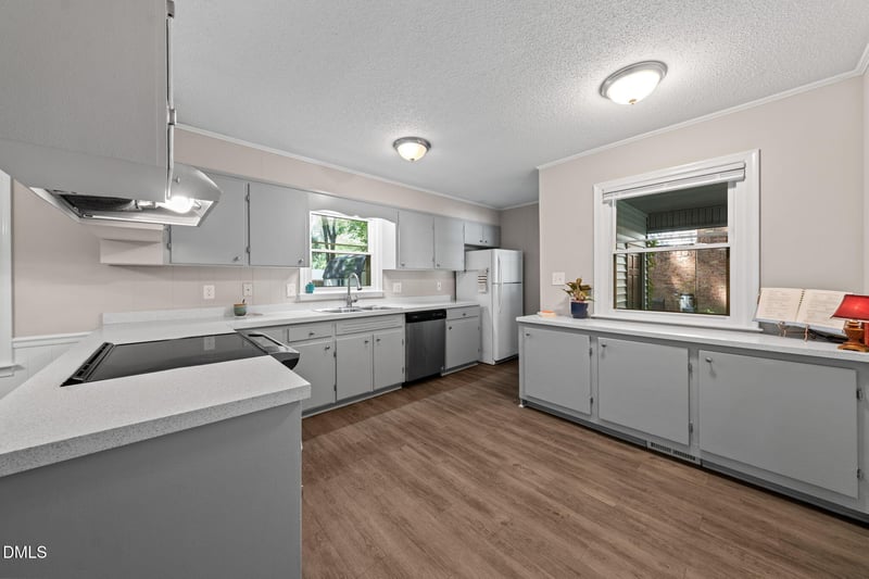 803 Palmetto Dr, Cary, NC 27511