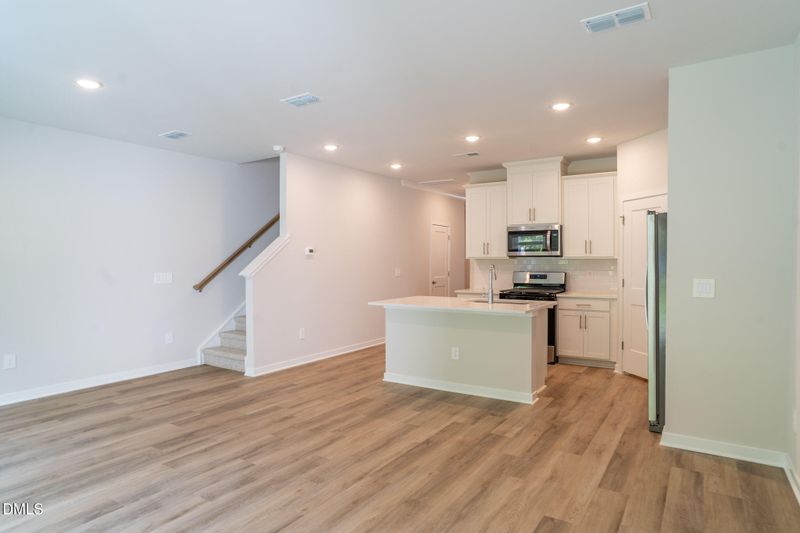 803 Strm Vw Ct, Mebane, NC 27302