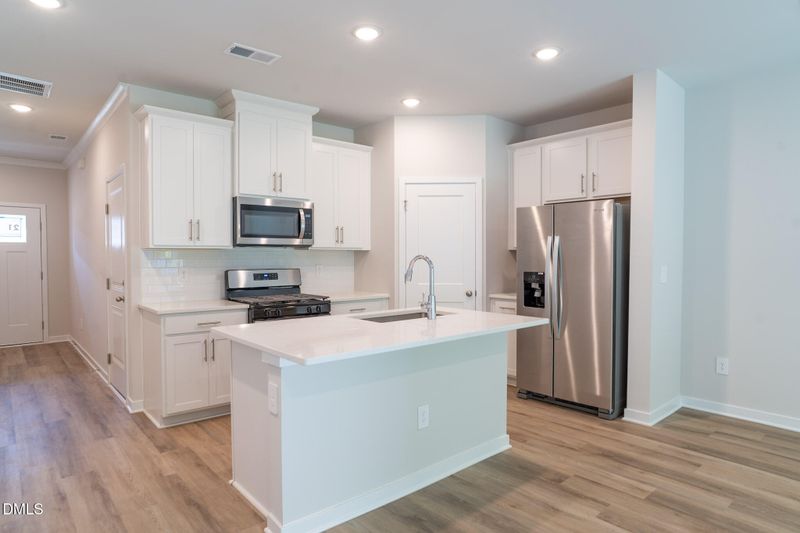 803 Strm Vw Ct, Mebane, NC 27302