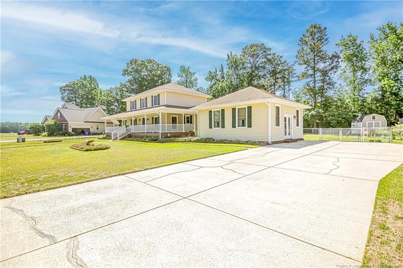 8036 Gaelic Dr, Fayetteville, NC 28306