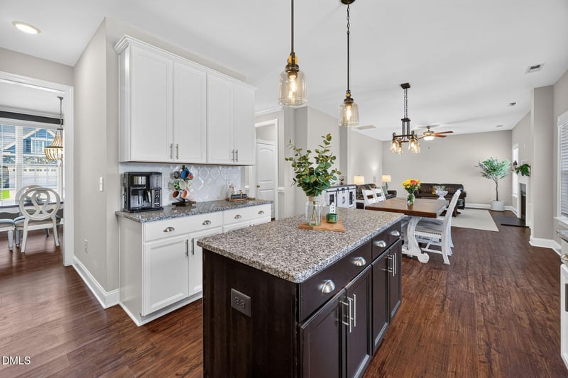 804 Buckner Ct, Fuquay Varina, NC 27526