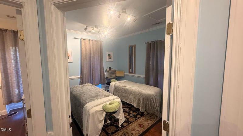 804 Salem Woods Dr #204a, Raleigh, NC 27615