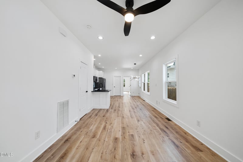 804 Vardaman St, Raleigh, NC 27610