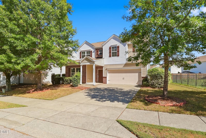 8041 Hartham Park Ave, Raleigh, NC 27616