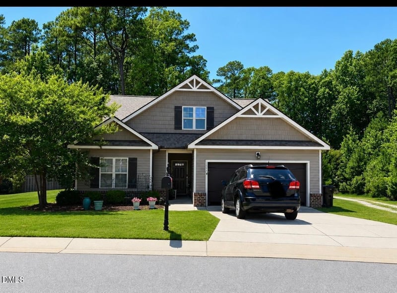8044 Crookneck Dr, Angier, NC 27501