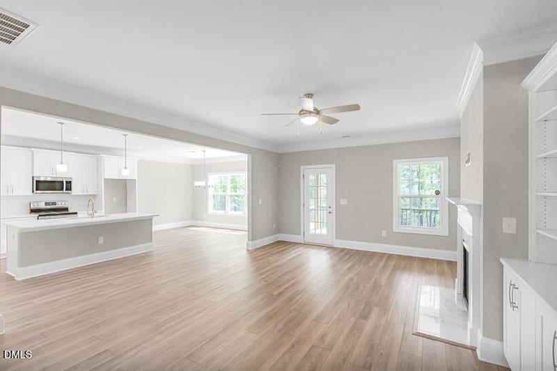 805 E Clydes Point Way, Wendell, NC 27591
