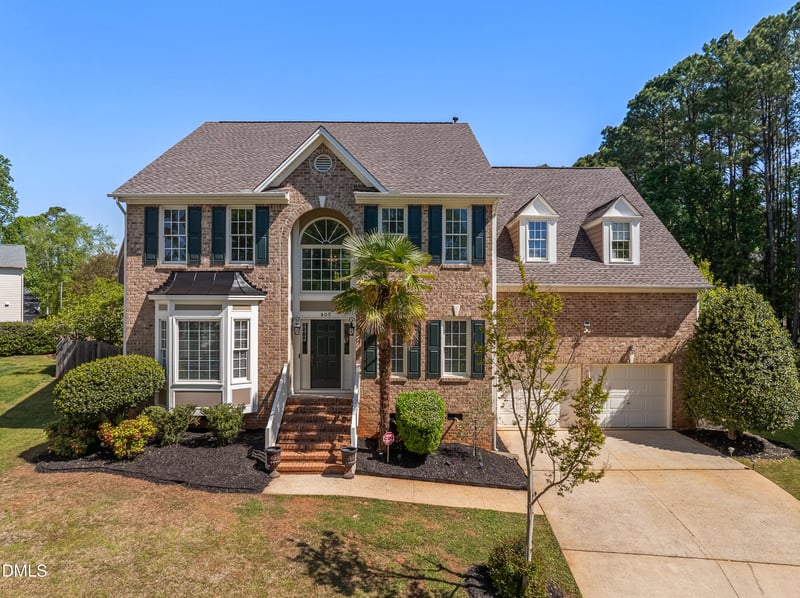 805 Cricketfield Ln, Cary, NC 27518