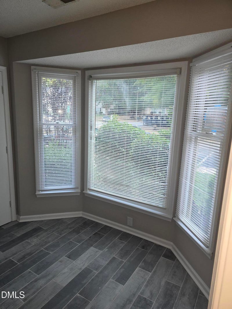 805 Dalewood Dr, Raleigh, NC 27610
