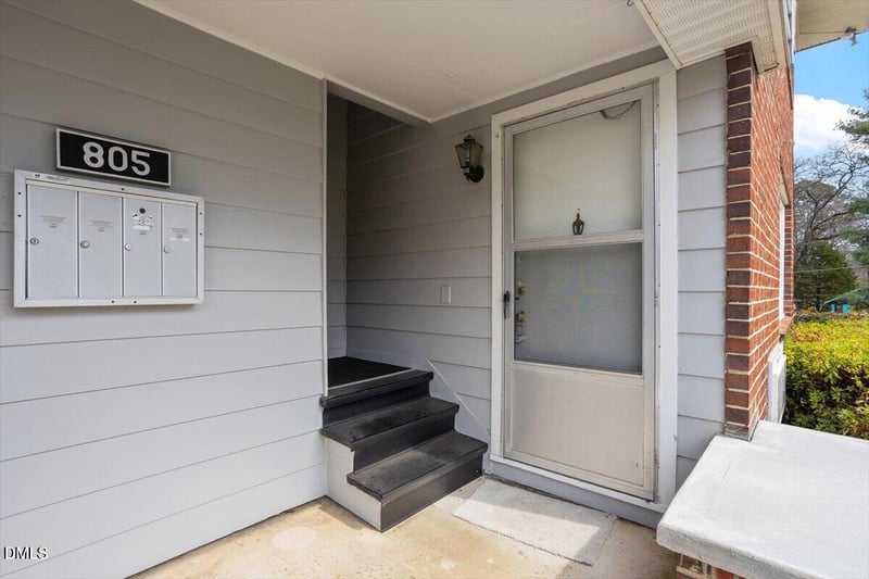 805 Daniels St #B, Raleigh, NC 27605