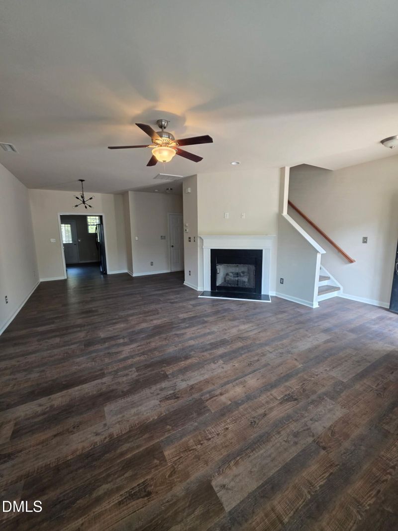 806 Carpenter Glenn Dr, Cary, NC 27519