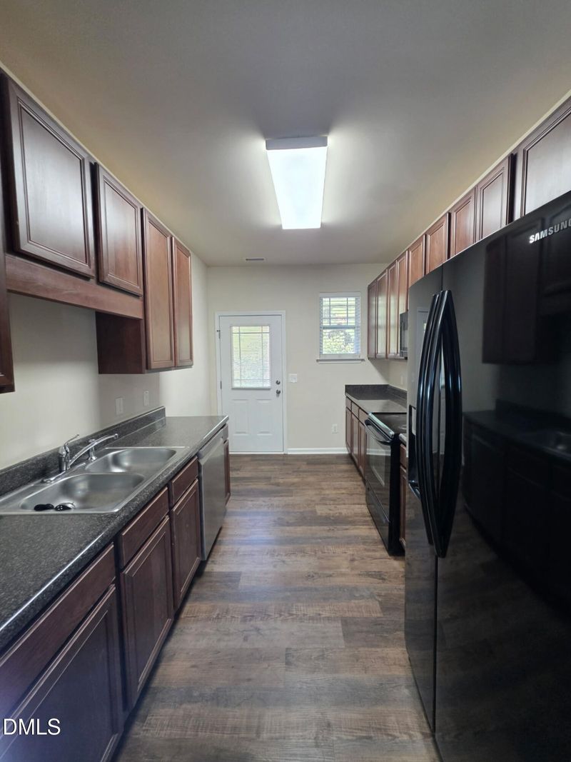 806 Carpenter Glenn Dr, Cary, NC 27519